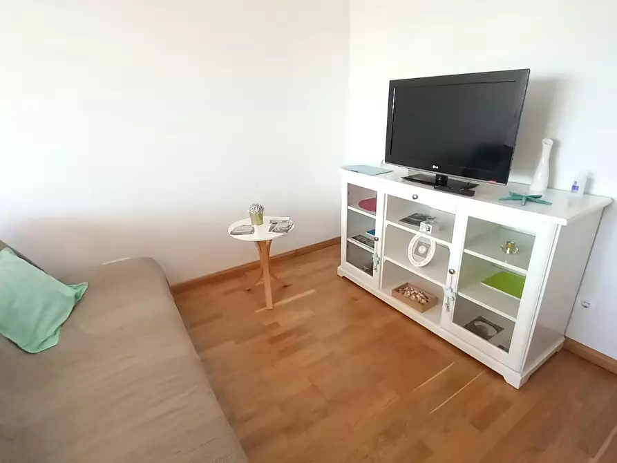 Immagine 2 di Appartamento in affitto  in Avenida El Campón a Raices Nuevo (Castrillon)