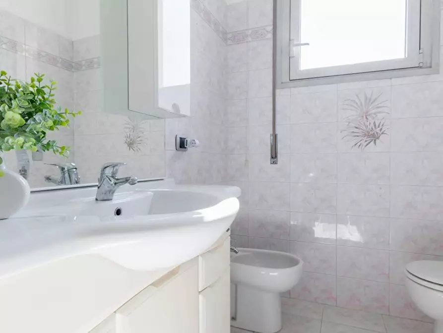 Immagine 6 di Camera in affitto  in Via Guido Guarini Matteucci a Milano