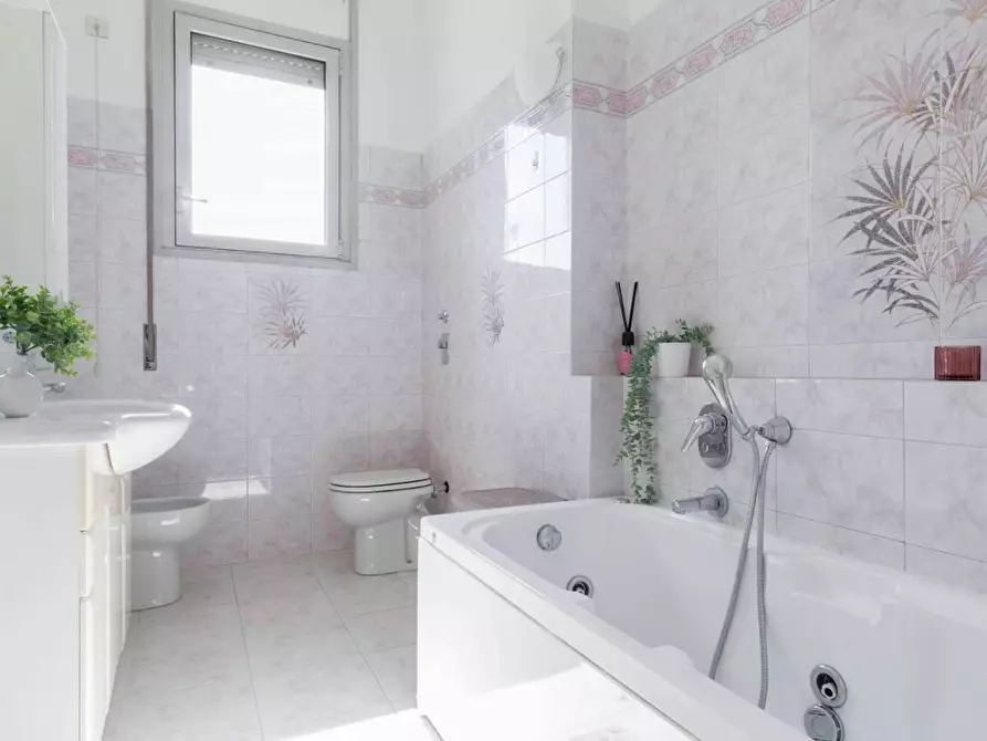 Immagine 8 di Camera in affitto  in Via Guido Guarini Matteucci a Milano