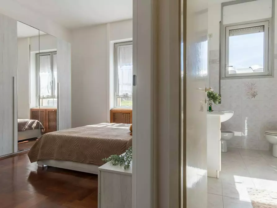 Immagine 5 di Camera in affitto  in Via Guido Guarini Matteucci a Milano