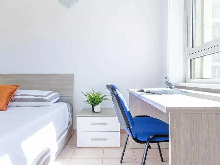 Immagine 3 di Camera in affitto  in Via Guido Guarini Matteucci a Milano