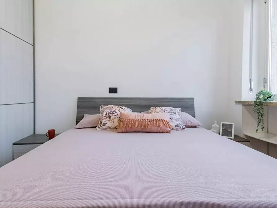 Immagine 2 di Camera in affitto  in Largo Vulci a Milano