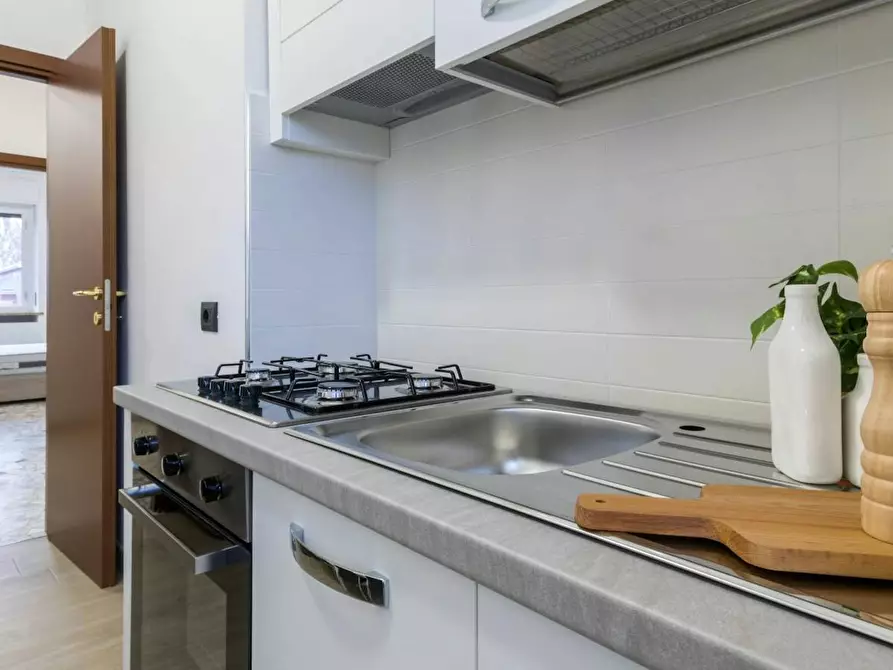 Immagine 10 di Camera in affitto  in Largo Vulci a Milano