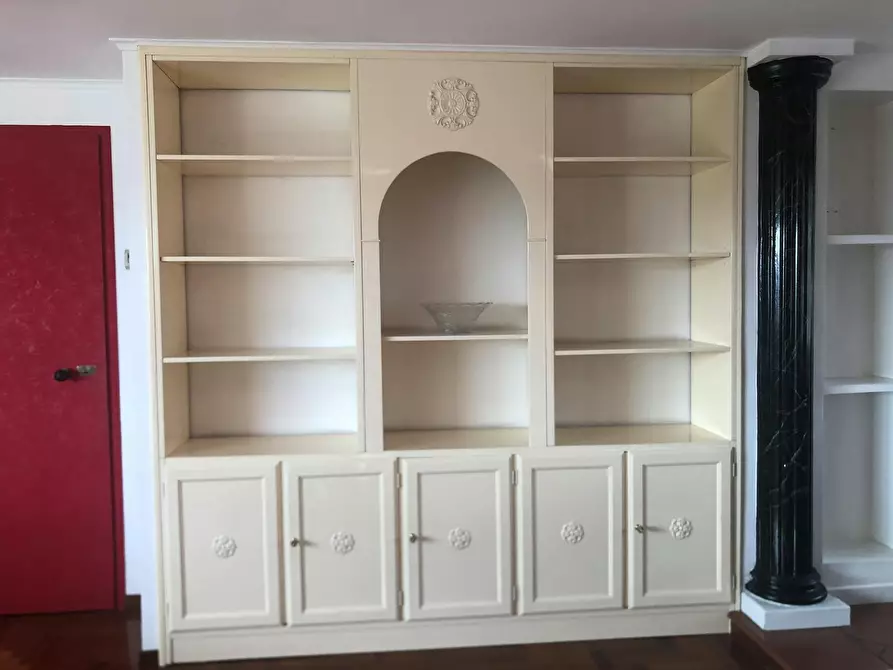 Immagine 9 di Appartamento in affitto  in Via dell'Aquila Reale a Roma