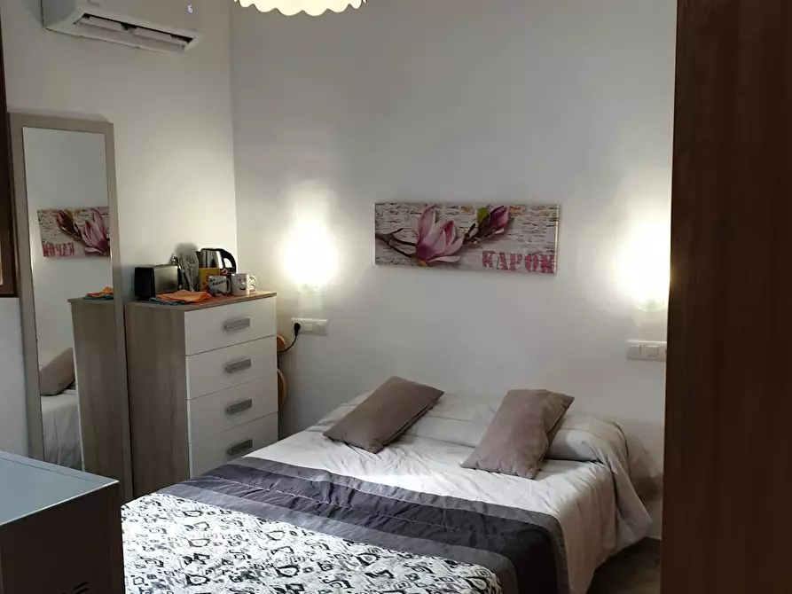 Immagine 1 di Camera in affitto  in Calle Elvira a Granada