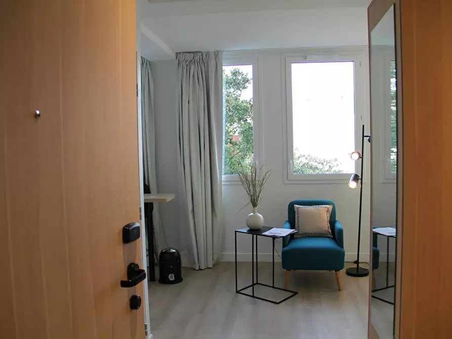 Immagine 3 di Appartamento in affitto  in Boulevard Gallieni a Issy-les-Moulineaux