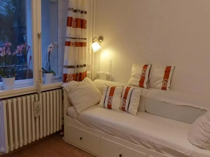 Immagine 5 di Appartamento in affitto  in Koloniestraße a Berlin