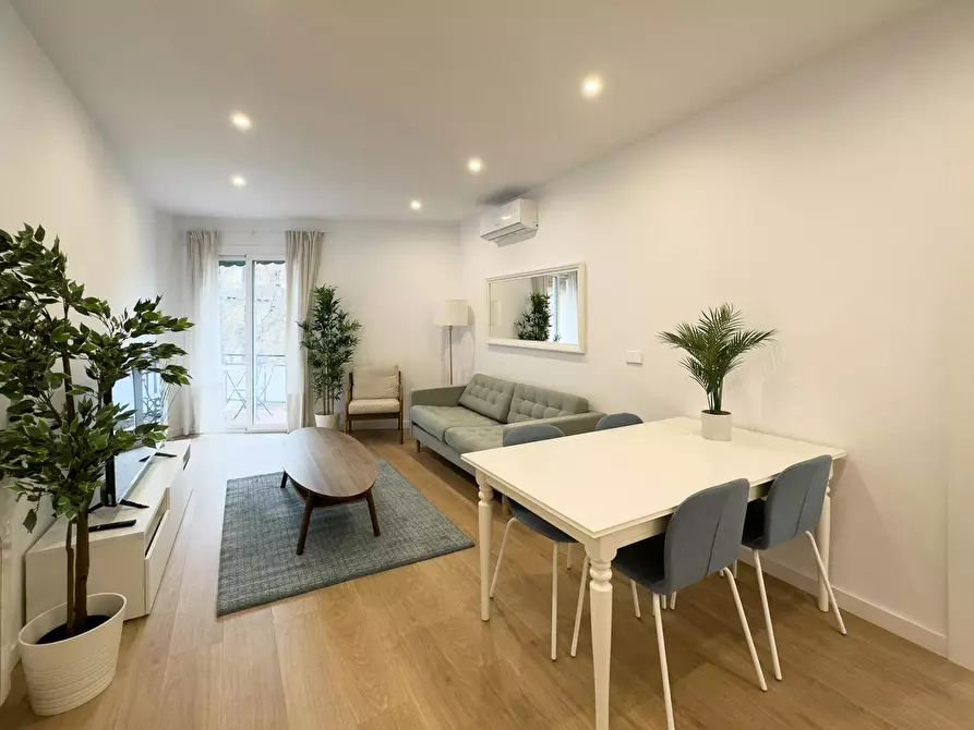 Immagine 1 di Appartamento in affitto  in Carrer de Llull a Barcelona