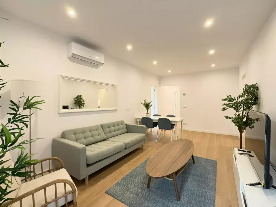Immagine 3 di Appartamento in affitto  in Carrer de Llull a Barcelona