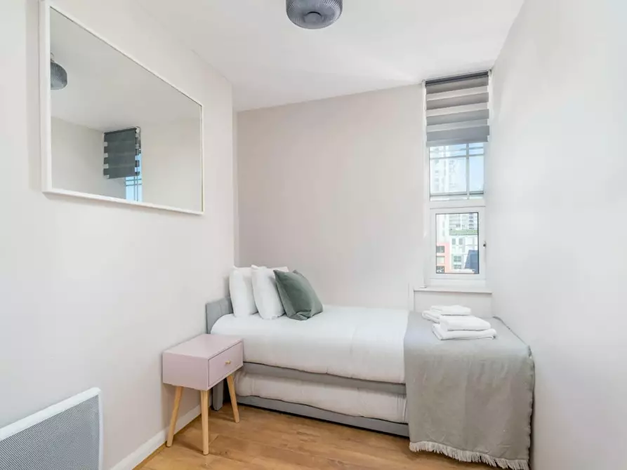 Immagine 7 di Appartamento in affitto  in Goulston Street a Poplar