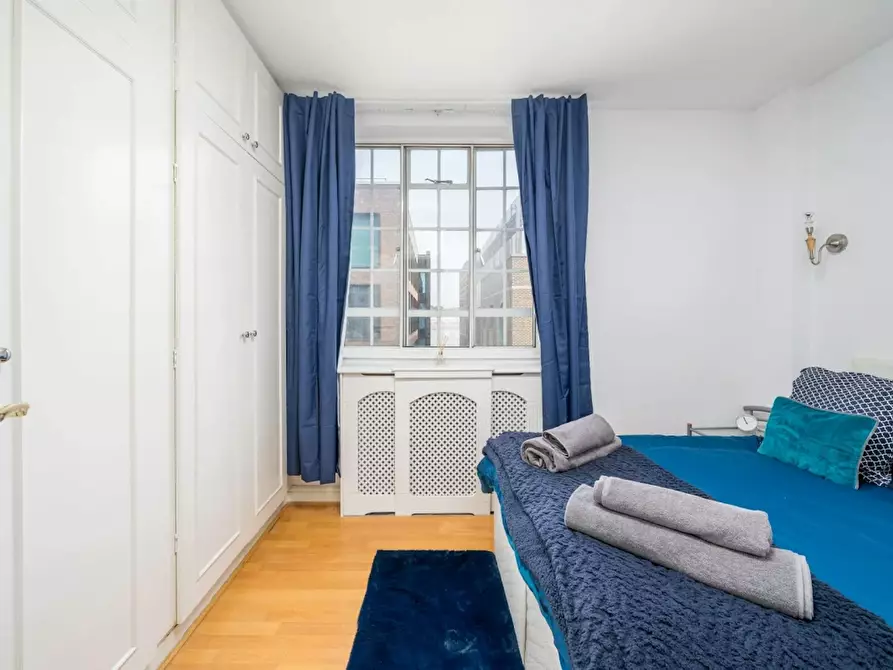 Immagine 2 di Appartamento in affitto  in Chelsea Square a Kensington
