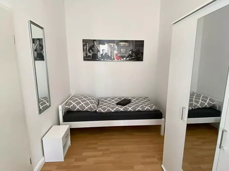 Immagine 6 di Appartamento in affitto  in Torstraße a Berlin