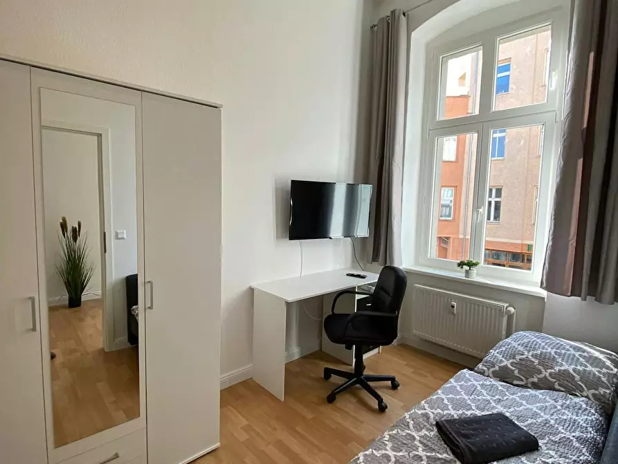 Immagine 3 di Appartamento in affitto  in Torstraße a Berlin