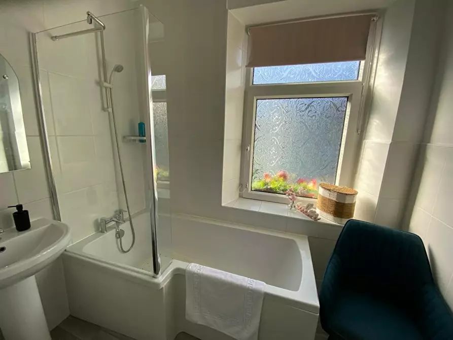 Immagine 5 di Casa indipendente in affitto  in Newcastle Hill a 
