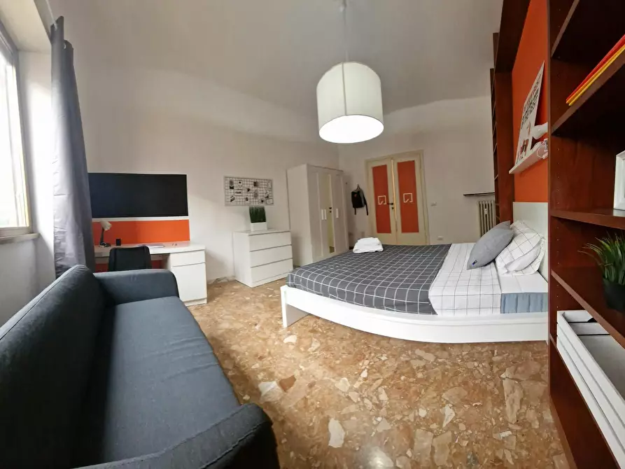 Immagine 4 di Camera in affitto  in Piazza Cardinal Ferrari a Roma