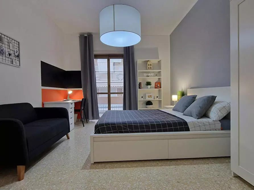 Immagine 1 di Camera in affitto  in Piazza Cardinal Ferrari a Roma