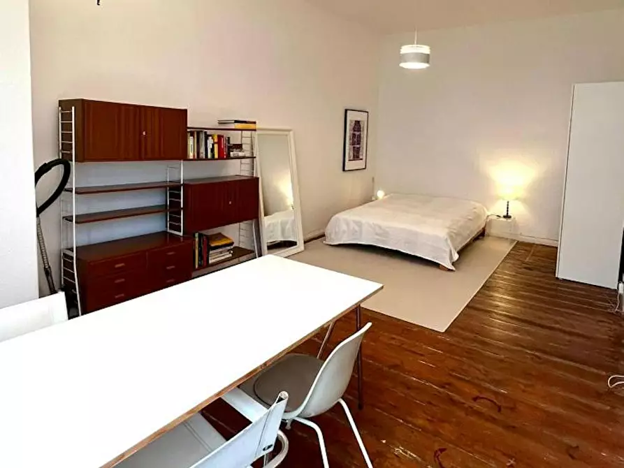 Immagine 1 di Appartamento in affitto  in Jahnstraße a Berlin Kreuzberg