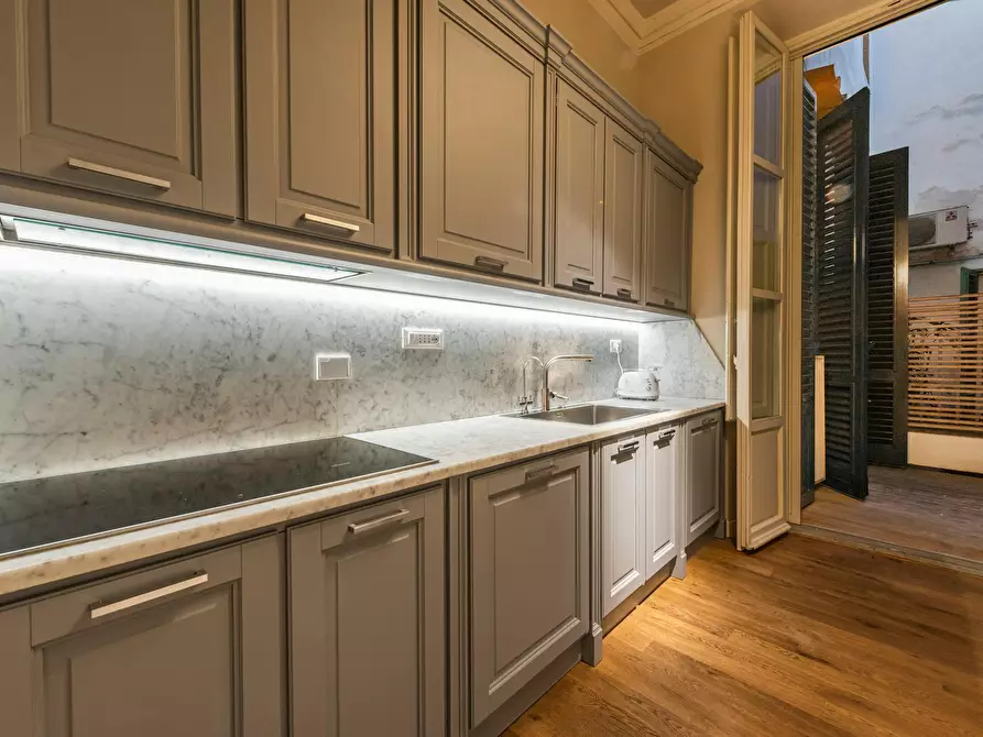 Immagine 9 di Appartamento in affitto  in Via della Vigna Nuova a Firenze