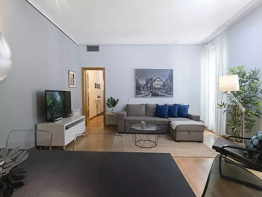 Immagine 9 di Appartamento in affitto  in Calle del Prado a Madrid
