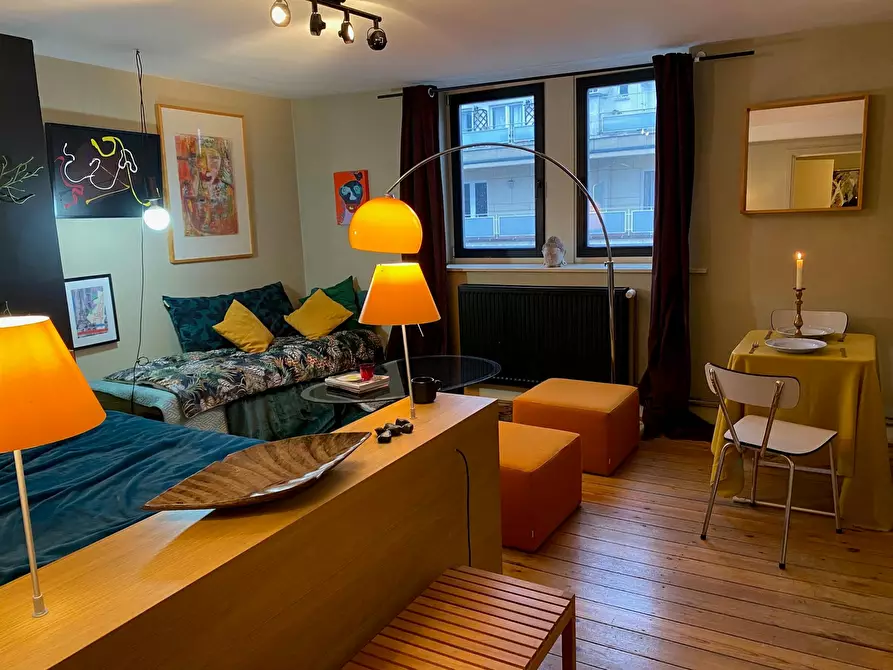 Immagine 2 di Appartamento in affitto  in Rue Defacqz a Saint-Gilles