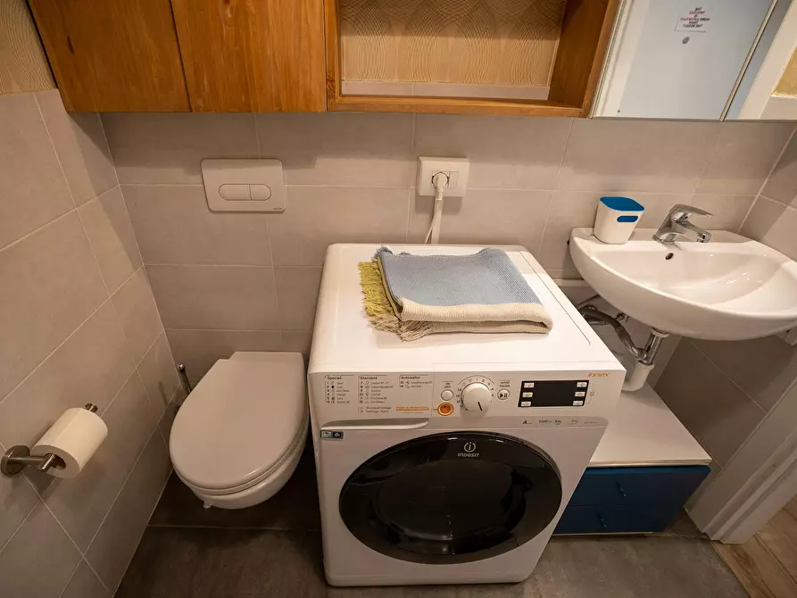 Immagine 6 di Camera in affitto  in Via Buffalmacco a Fiesole