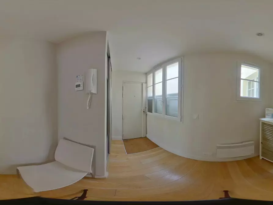 Immagine 3 di Appartamento in affitto  in Rue Saint-Honoré a Paris