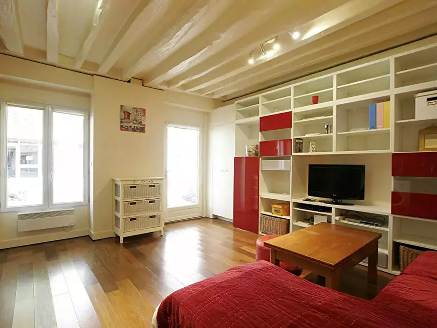 Immagine 9 di Appartamento in affitto  in Rue de Picardie a Paris 03