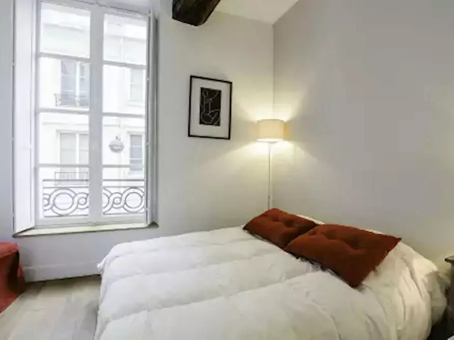 Immagine 9 di Appartamento in affitto  in Rue du Dragon a Paris 06