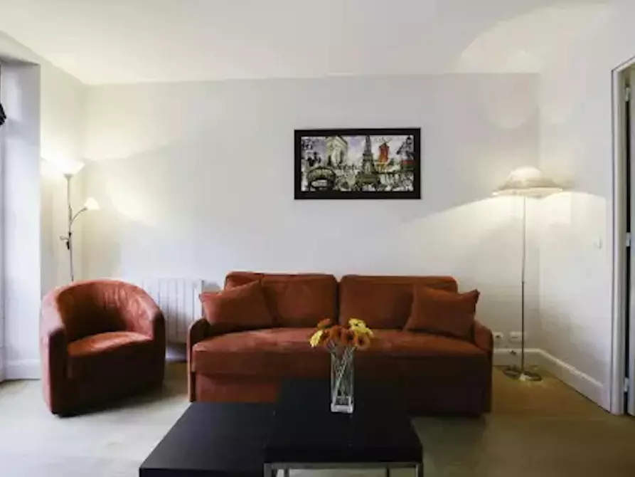 Immagine 4 di Appartamento in affitto  in Rue du Dragon a Paris 06