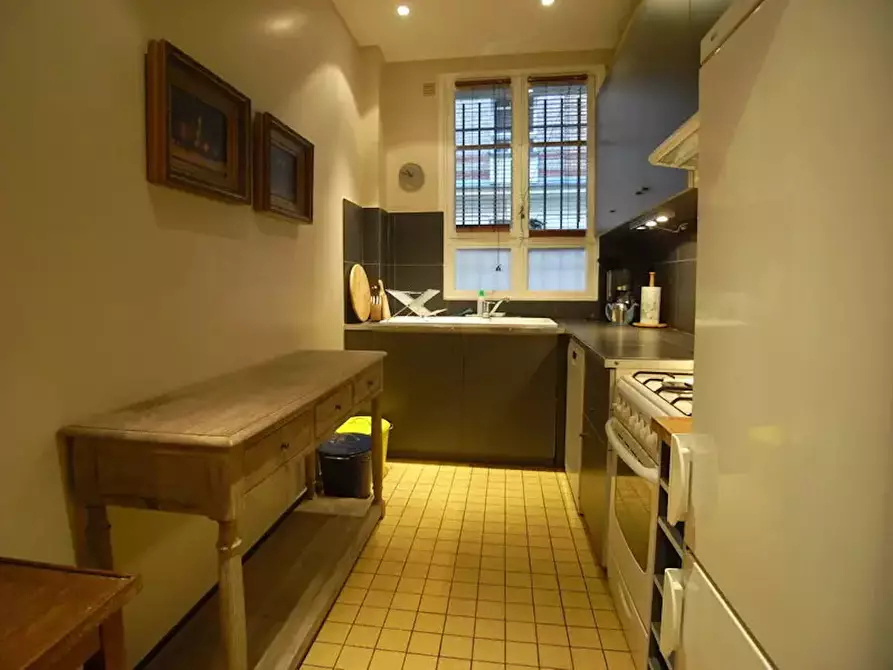 Immagine 10 di Appartamento in affitto  in Rue Raynouard a Paris 16