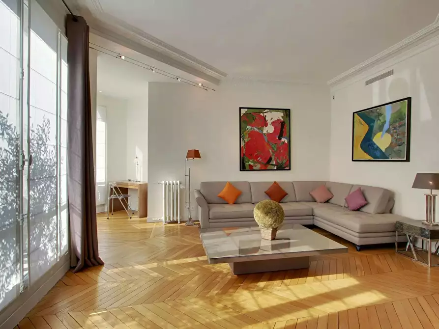 Immagine 2 di Appartamento in affitto  in Rue Raynouard a Paris 16