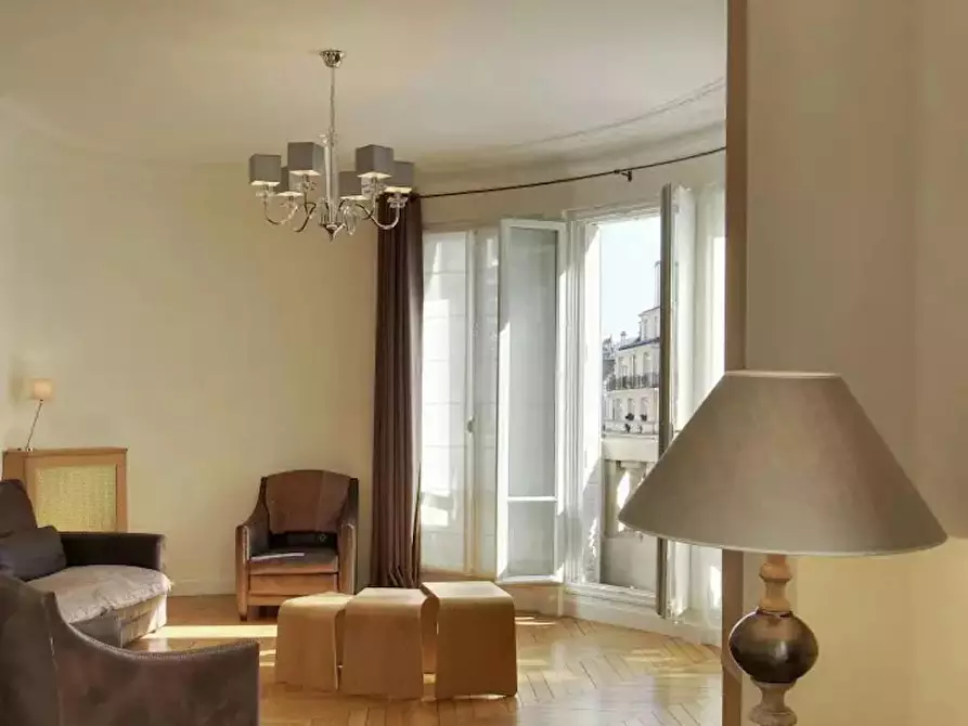 Immagine 6 di Appartamento in affitto  in Rue Raynouard a Paris 16