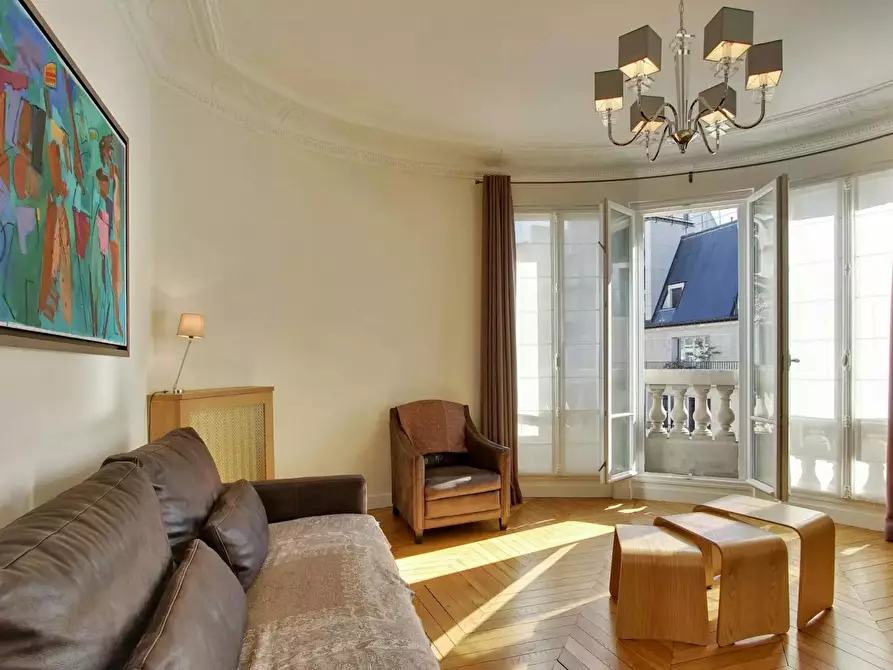 Immagine 4 di Appartamento in affitto  in Rue Raynouard a Paris 16
