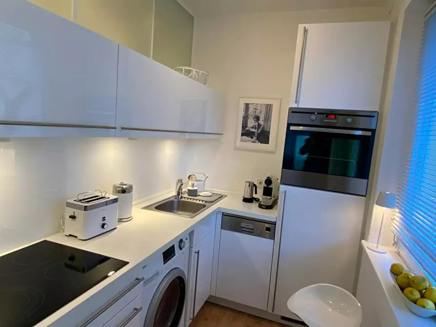 Immagine 7 di Appartamento in affitto  in Offenbacher Straße a Berlin