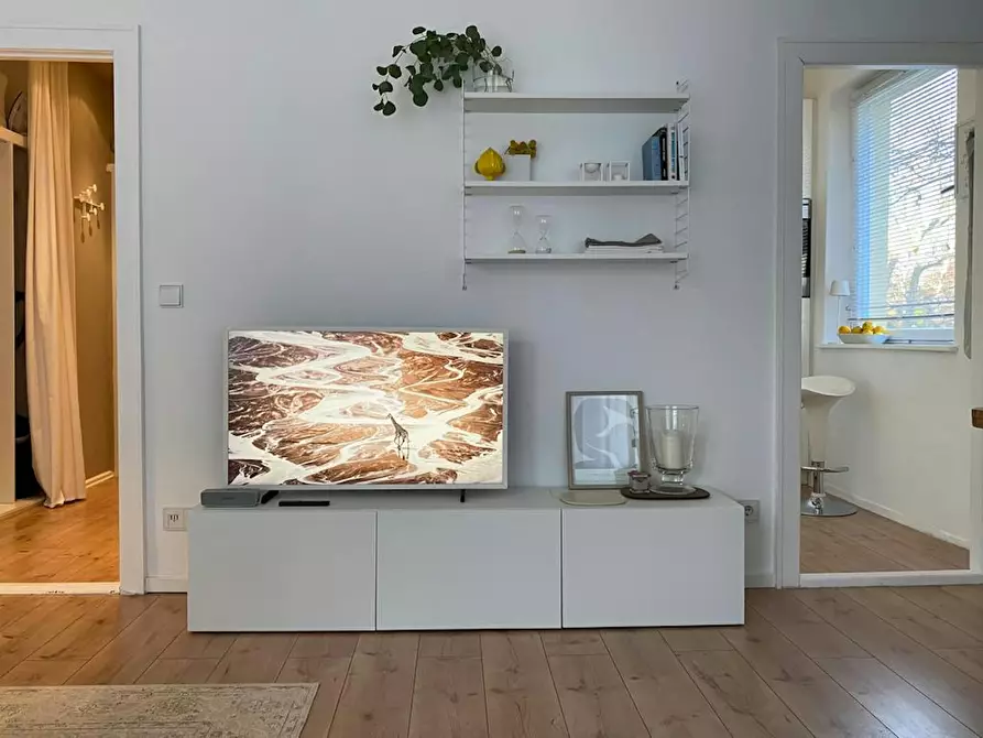 Immagine 5 di Appartamento in affitto  in Offenbacher Straße a Berlin