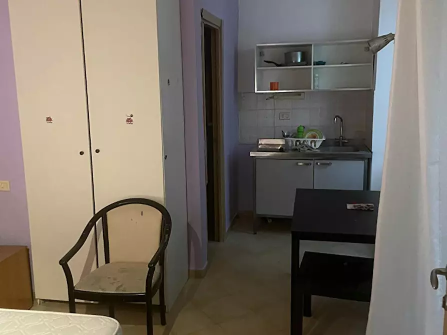 Immagine 2 di Camera in affitto  in Via Donnalbina a Napoli