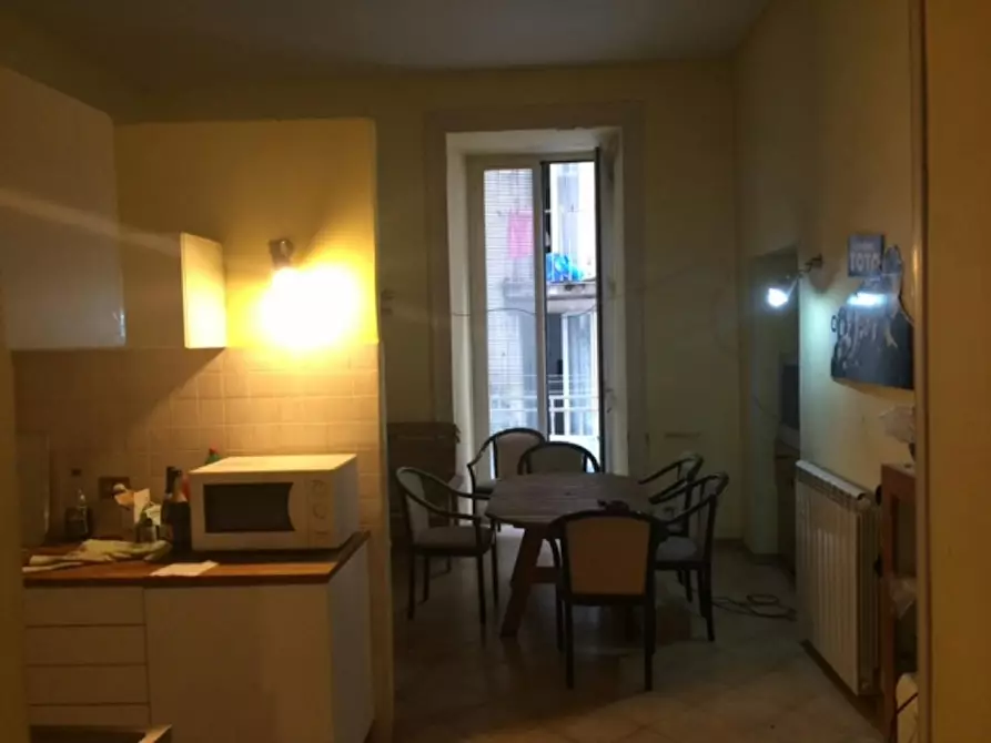 Immagine 9 di Camera in affitto  in Via Donnalbina a Napoli