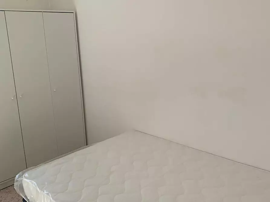 Immagine 1 di Camera in affitto  in Viale dell'Umanesimo a Roma