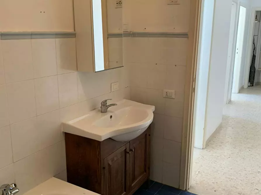 Immagine 9 di Camera in affitto  in Viale dell'Umanesimo a Roma