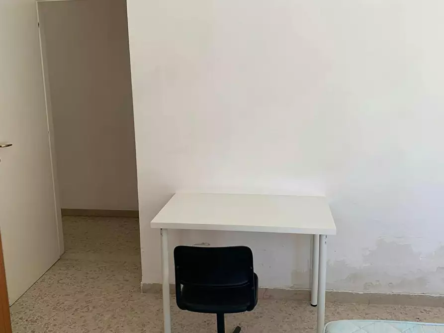 Immagine 4 di Camera in affitto  in Viale dell'Umanesimo a Roma
