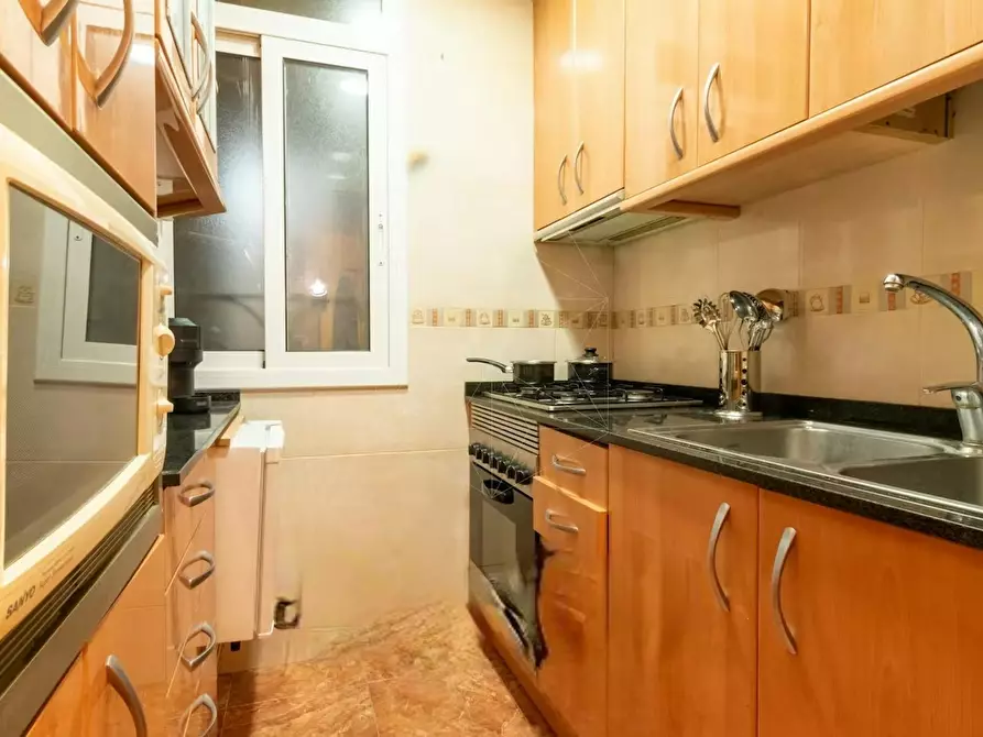 Immagine 9 di Appartamento in affitto  in Carrer de Blai a Barcelona