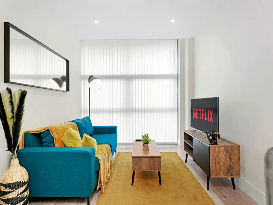 Immagine 5 di Appartamento in affitto  in Farnham Road a Colnbrook with Poyle