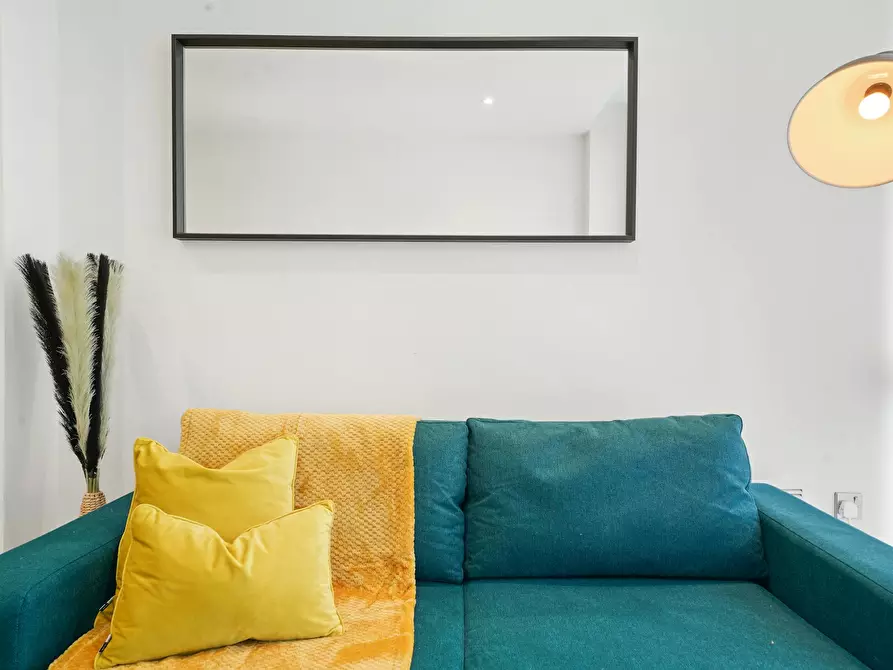 Immagine 2 di Appartamento in affitto  in Farnham Road a Colnbrook with Poyle