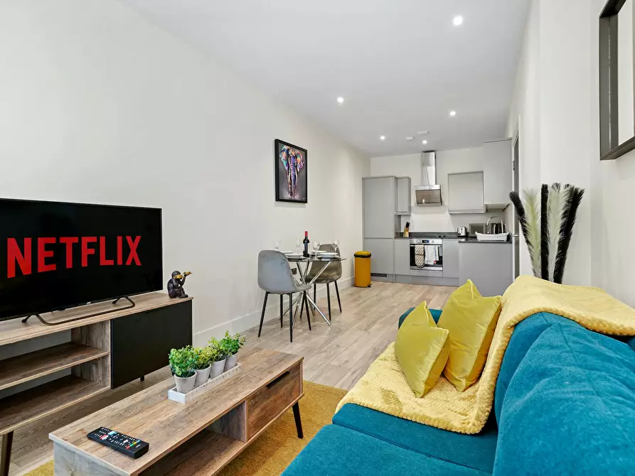 Immagine 2 di Appartamento in affitto  in Farnham Road a Colnbrook with Poyle