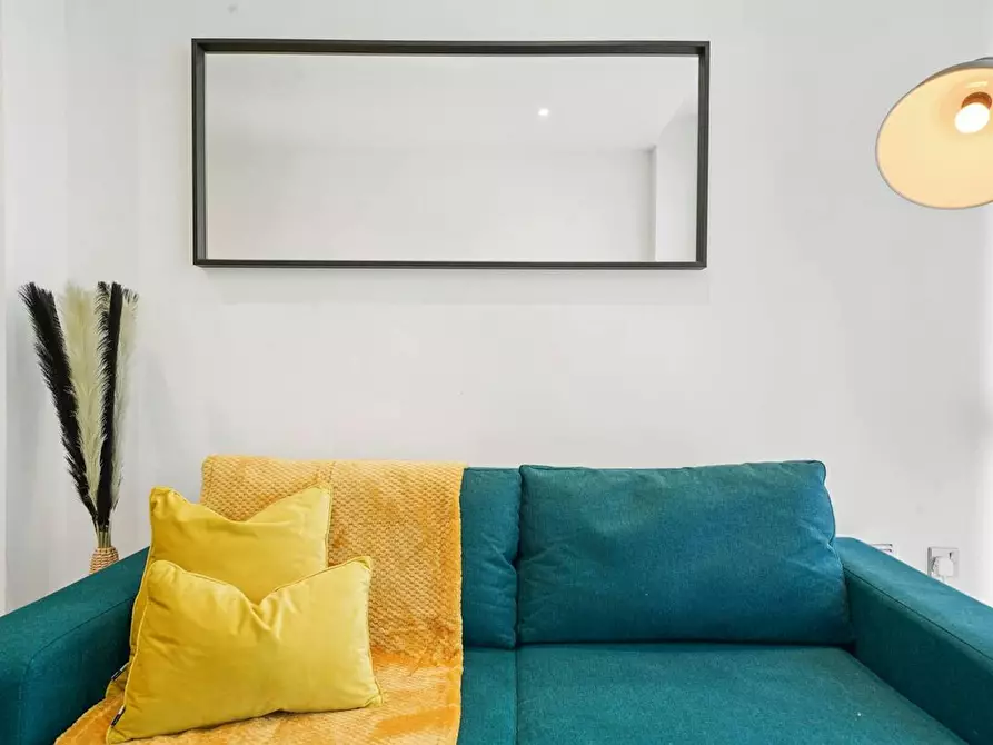 Immagine 2 di Appartamento in affitto  in Farnham Road a Colnbrook with Poyle