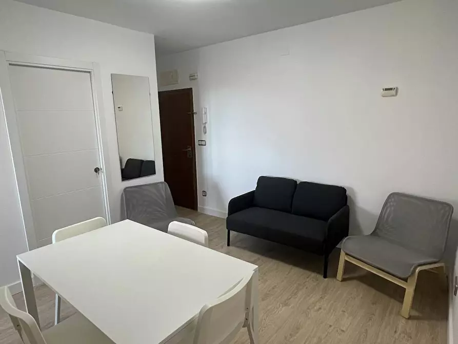 Immagine 4 di Camera in affitto  in Calle Camelias a Getafe