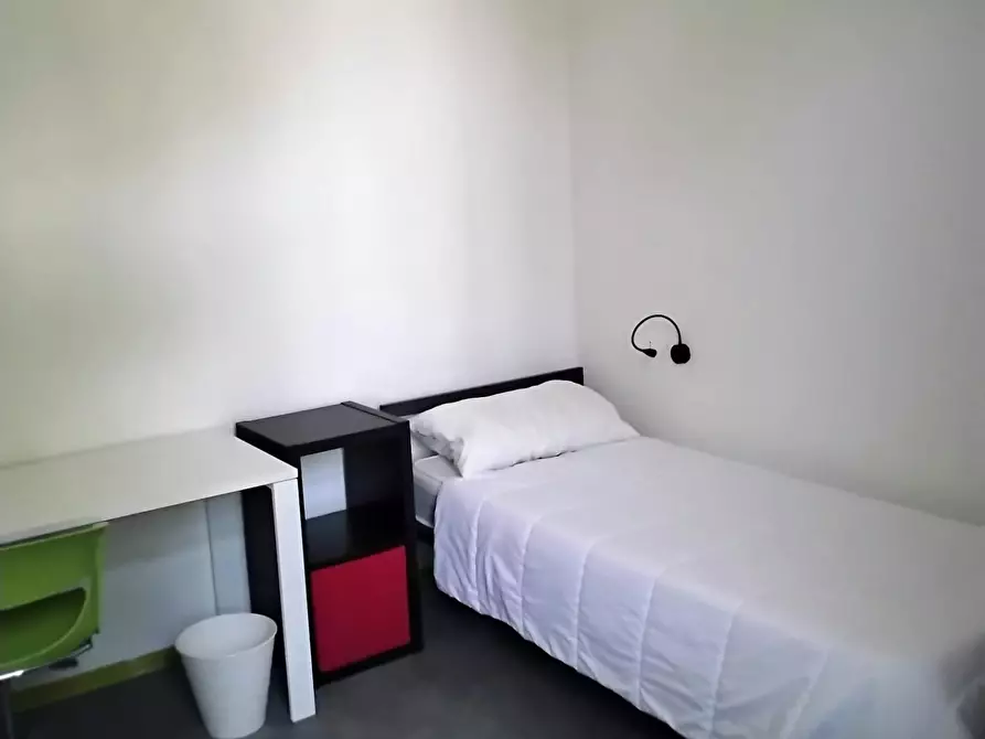 Immagine 2 di Camera condivisa in affitto  in Via Camillo Casarini a Bologna
