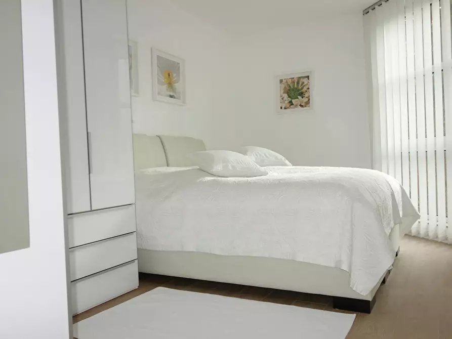 Immagine 8 di Appartamento in affitto  in Toni-Lessler-Straße a Berlin