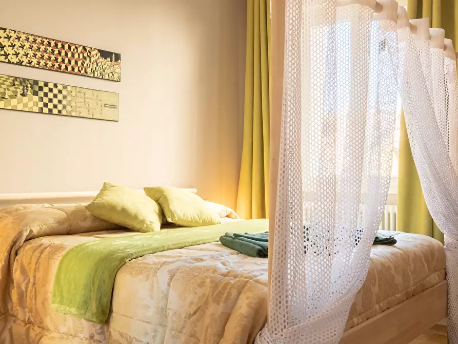 Immagine 10 di Appartamento in affitto  in Via San Petronio Vecchio a Bologna