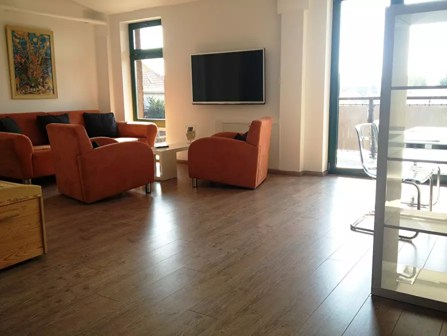 Immagine 2 di Appartamento in affitto  in Bahnhofstraße a Niederorschel